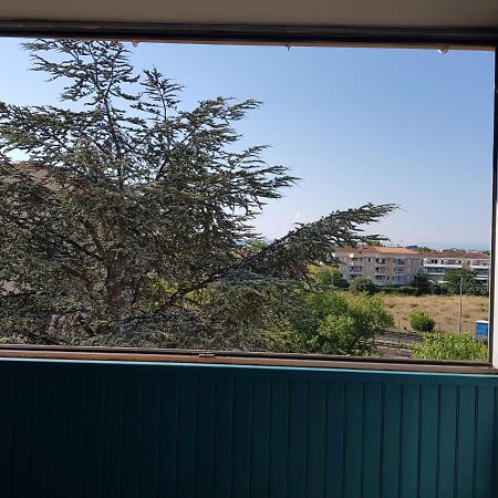 Appartement Avec Agreable Loggia Dans Residence Privee Frejus Ngoại thất bức ảnh
